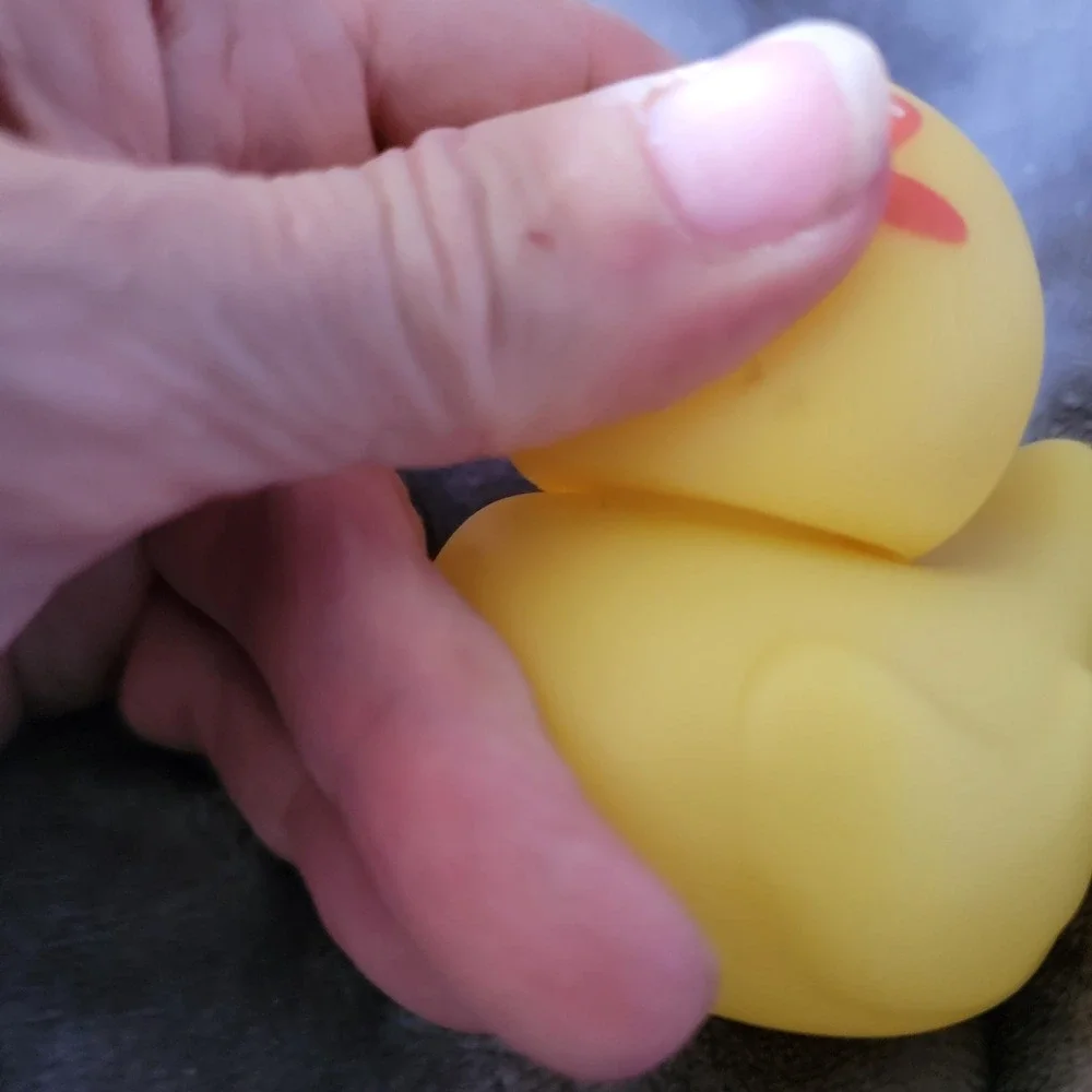 Unbranded Rubber Ducky Toy Unisex OS Yellow Excellent Toy Bath Collectibles